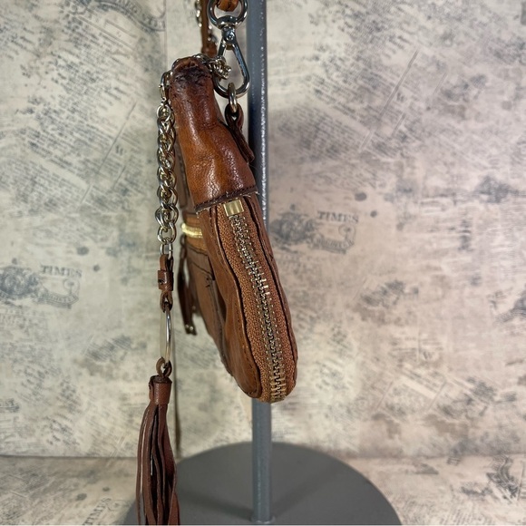 Olivia Harris Moto Chain Mio Black Leather Cross Body Bag - Picture 3 of 16